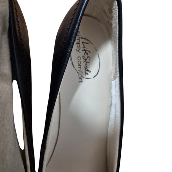 Life Stride Black Wedge Slip-On Shoes Size 7W BNIB - Picture 4 of 8